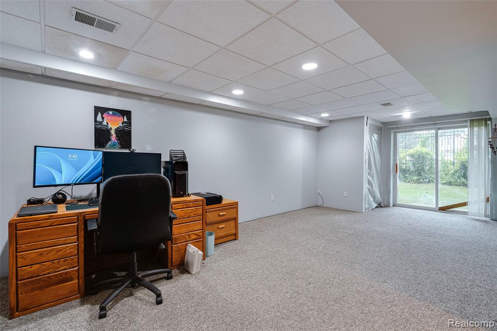 834 Natures Cove Court, Wixom, MI — Photo 28