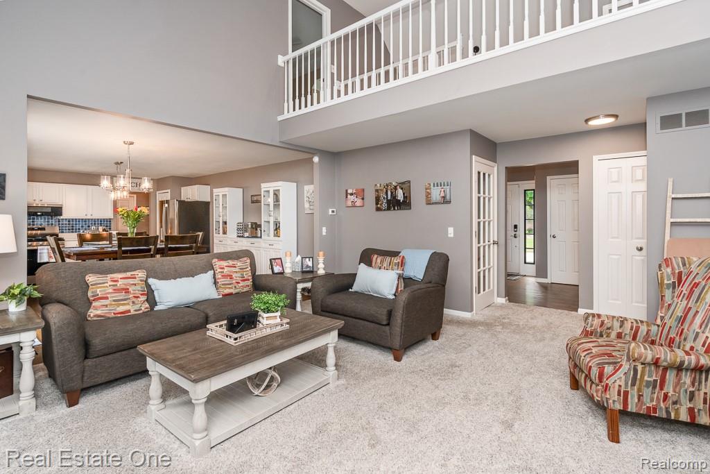 1043 Ridgeview Circle, Lake Orion, MI 48362 — Photo 10