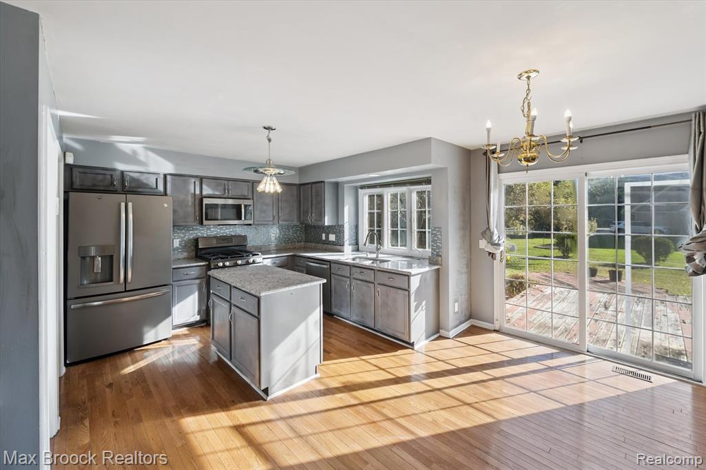 5872 Meadowview Drive, Plymouth, MI 48187 — Photo 10