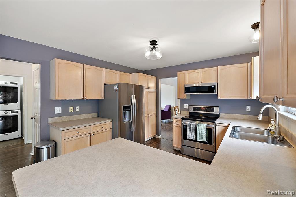6968 Wellington Drive, Dexter, MI 48130 — Photo 22