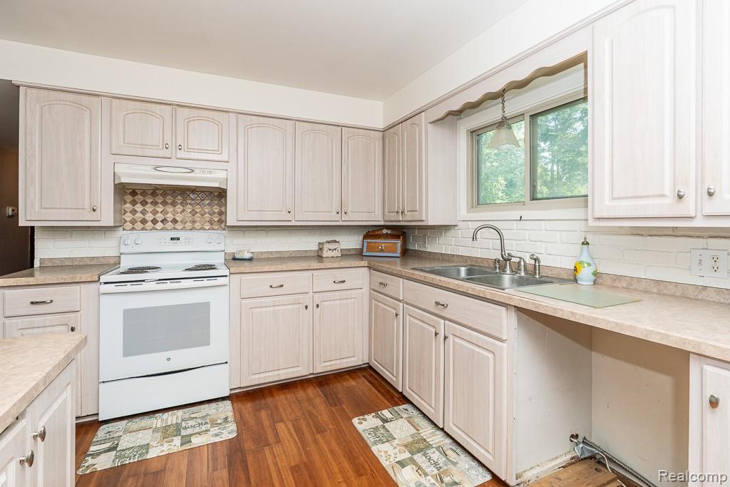 61960 Schoenherr Road, Washington, MI — Photo 14