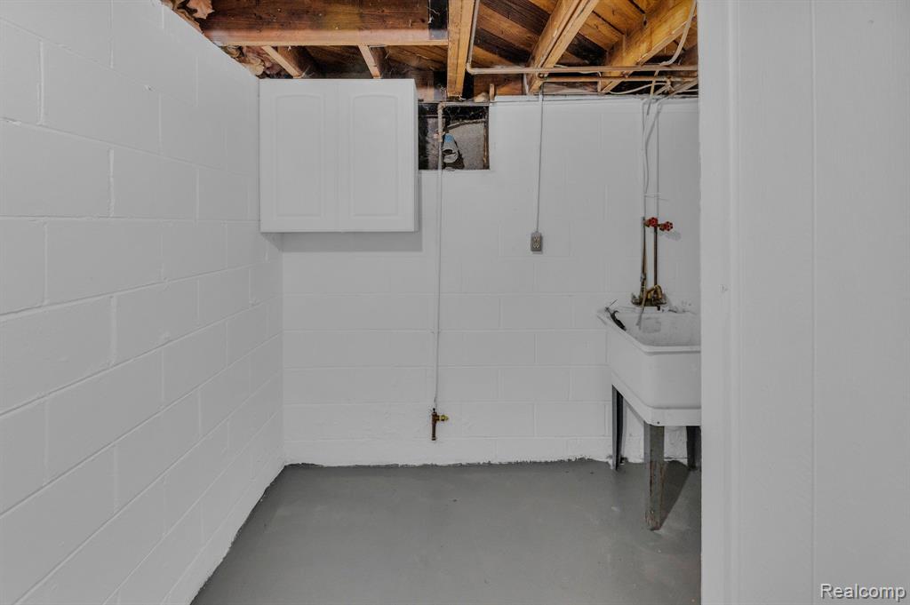 8001 JACKSON Street, Taylor, MI 48180 — Photo 23