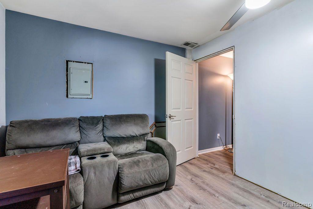 308 LEGRANDE Street, Holly, MI 48442 — Photo 22