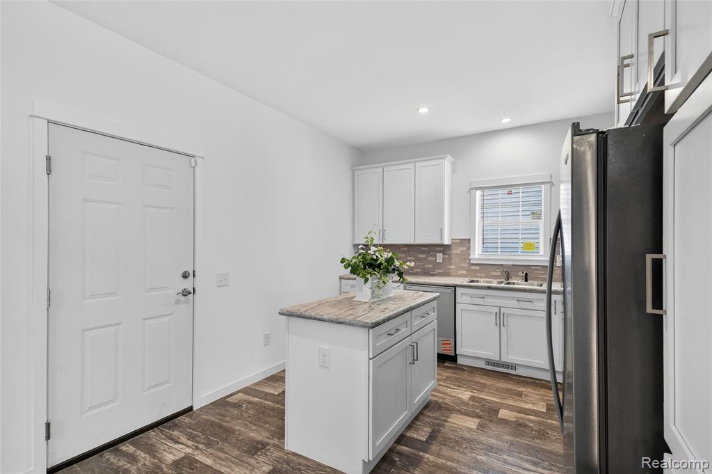 7535 Packard Avenue, Warren, MI 48091 — Photo 16