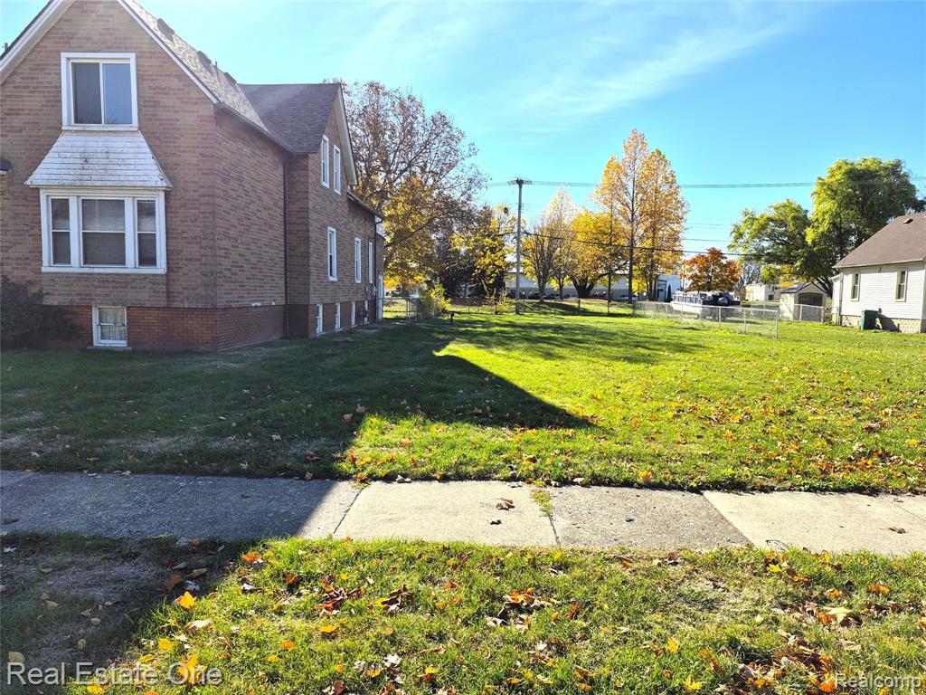 505 Forest Street, Wyandotte, MI 48192 — Photo 10