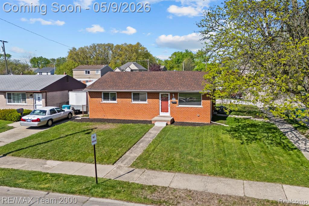 6557 Huntleigh Street, Garden City, MI — front exterior