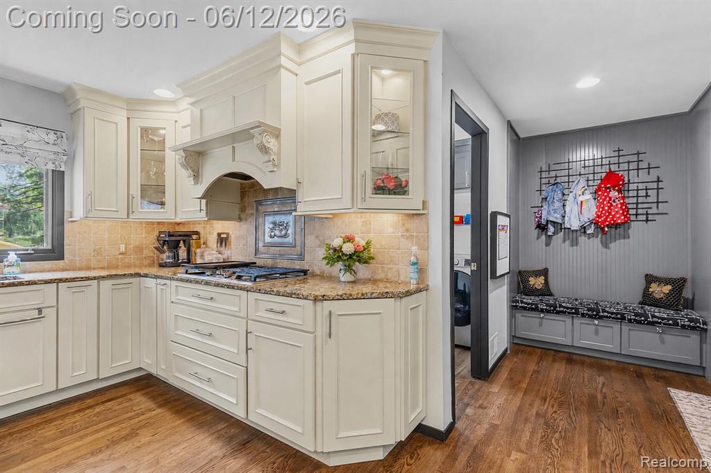 4057 Fox Lake Drive, Bloomfield Hills, MI 48302 — Photo 18
