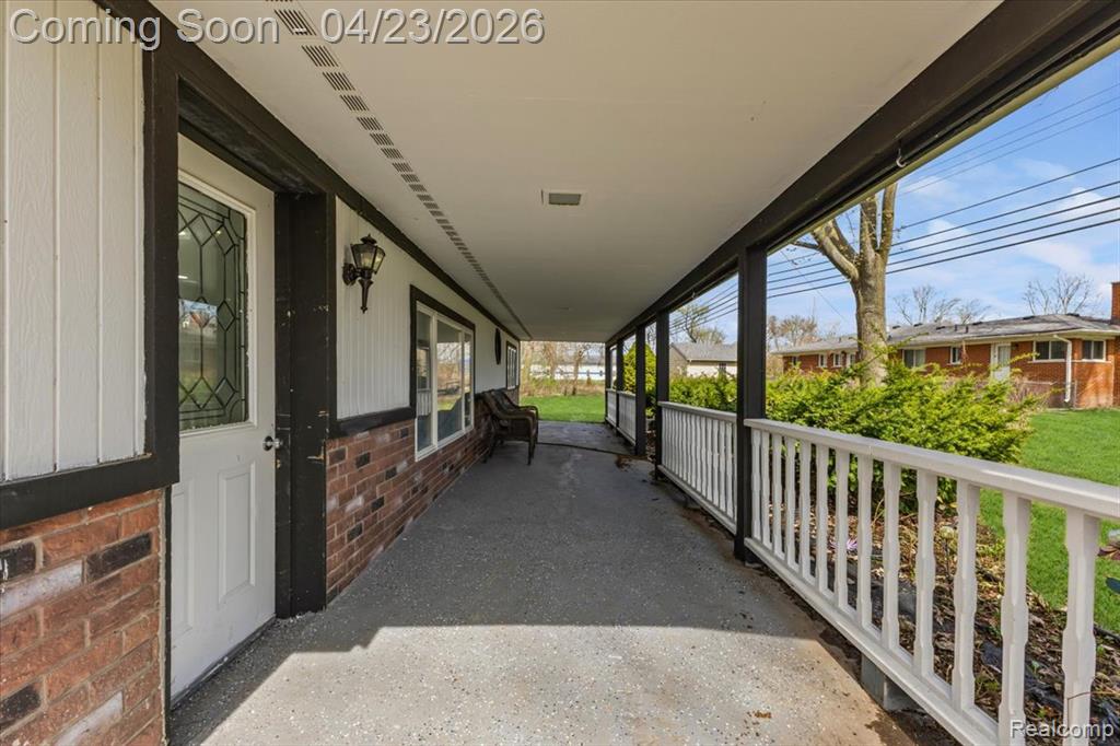 47339 Jefferson Avenue, Chesterfield, MI 48047 — Photo 5