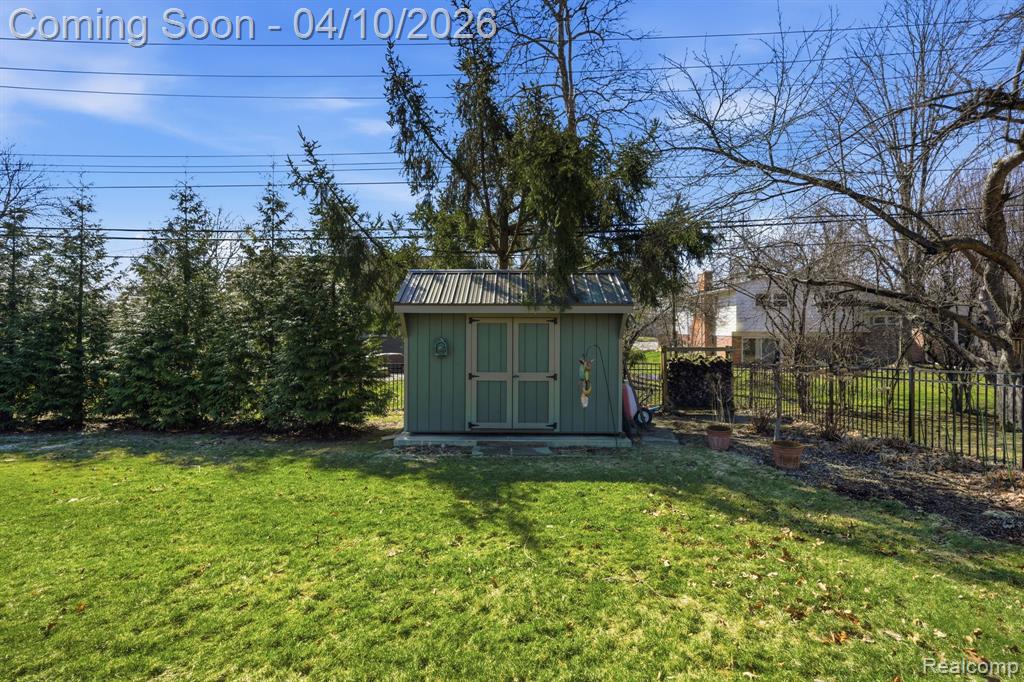 31700 Nixon Street, Beverly Hills, MI 48025 — Photo 57