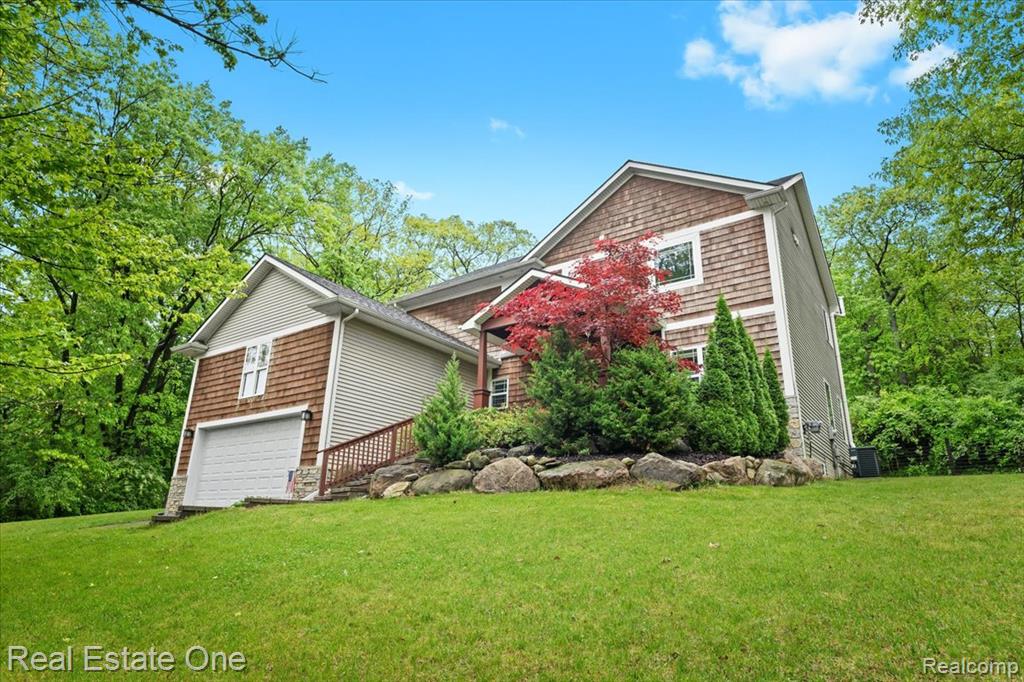9327 VAN ANTWERP Road, Brighton, MI 48116 — Photo 45