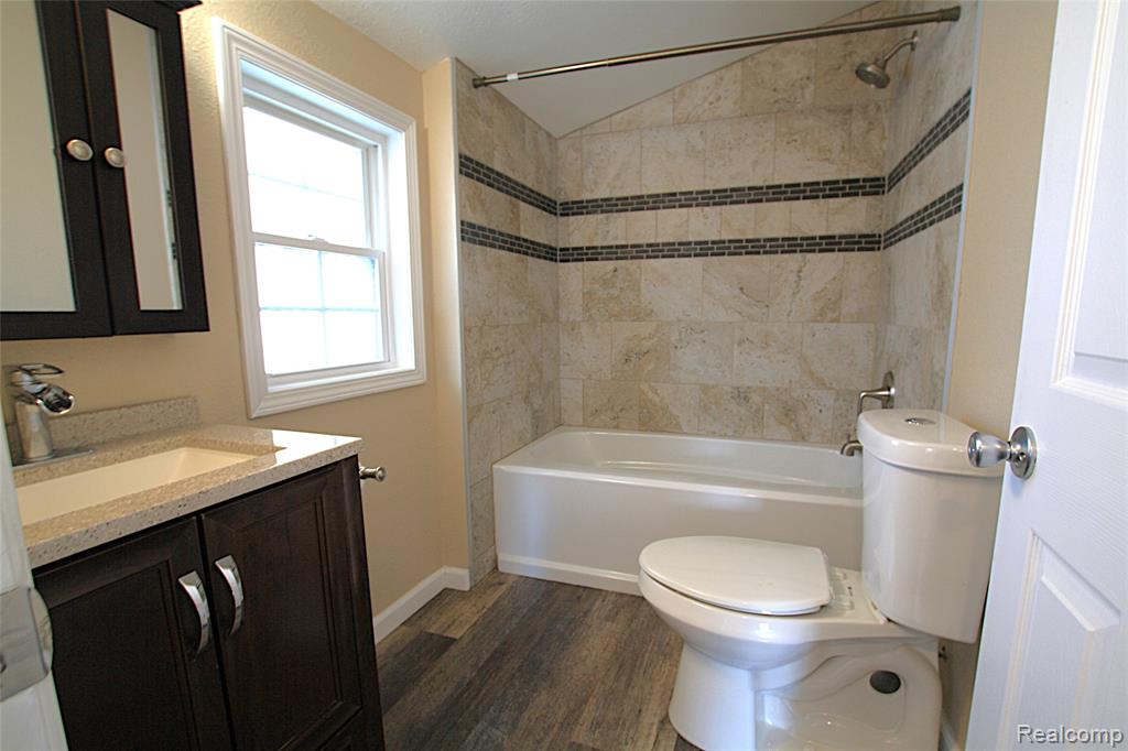 102 S Division Street, Durand, MI 48429 — Photo 12