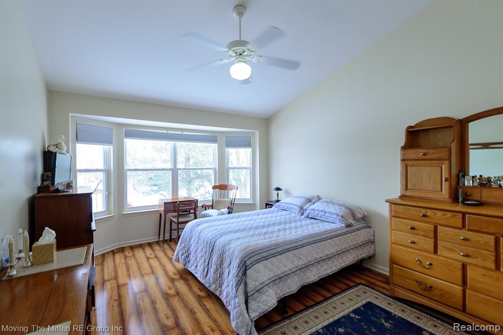 1856 N Kenwyck Drive, Ypsilanti, MI 48198 — Photo 17