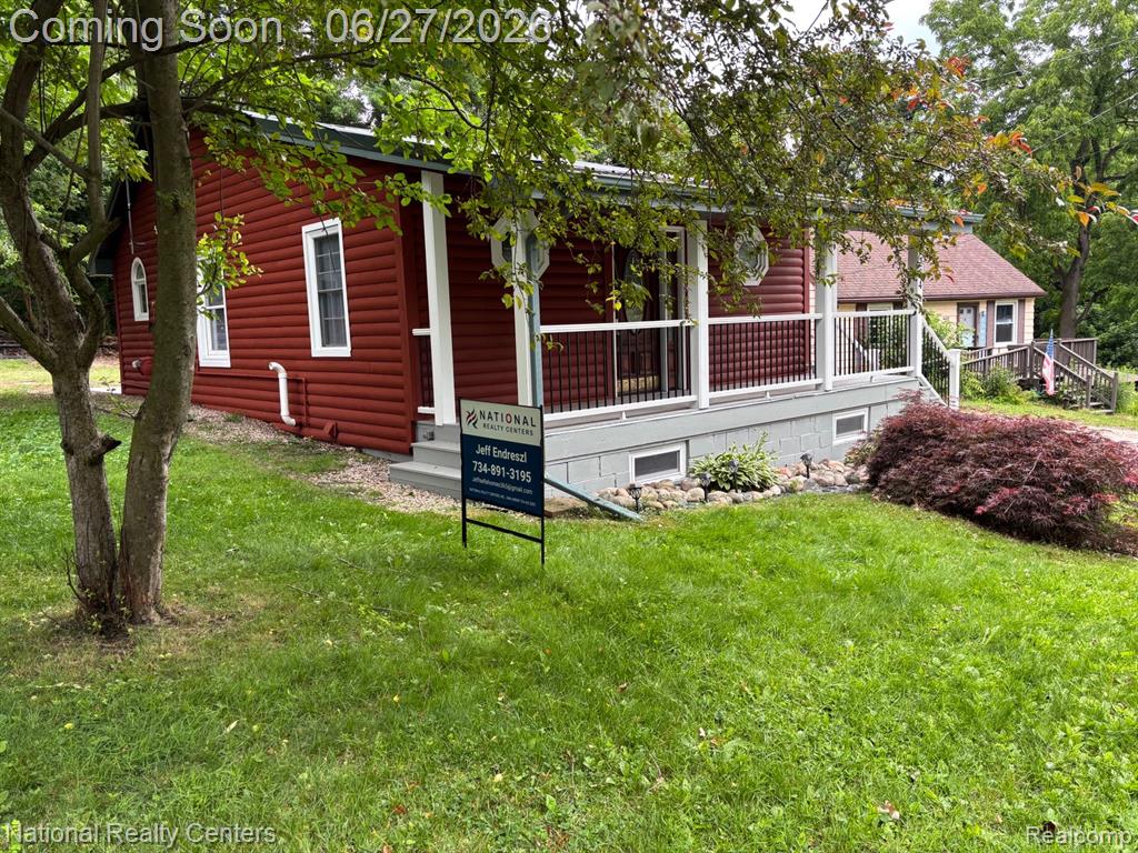 284 Evans Glen Trail, Tipton, MI 49287