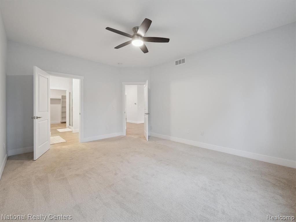 13163 Harbor Landings Drive, 112, Fenton, MI 48430 — Photo 20