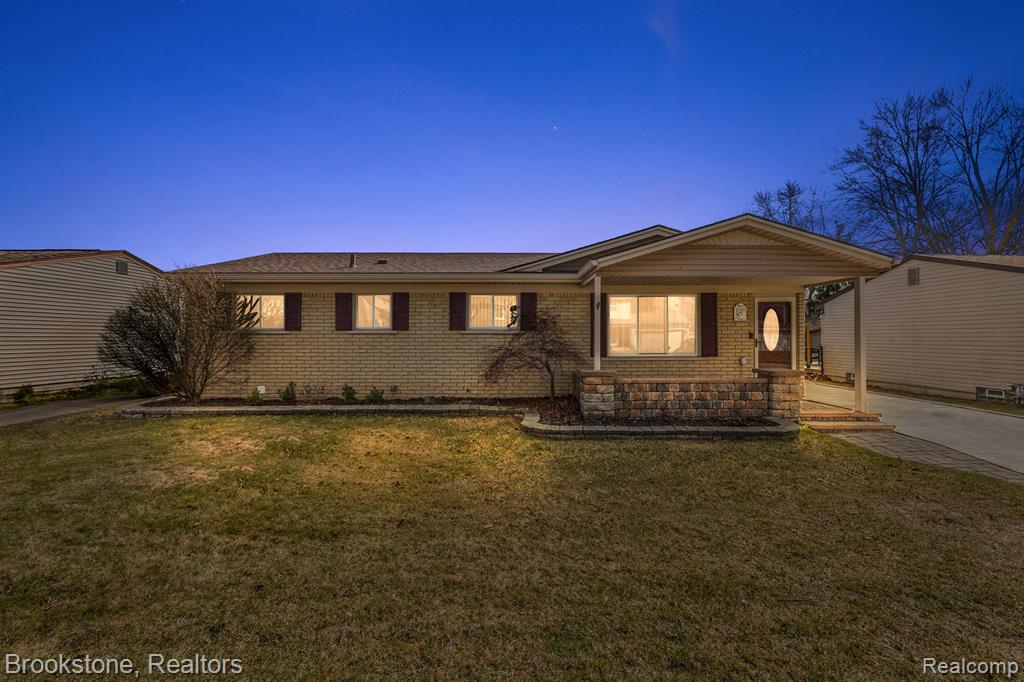 43258 HYDE PARK Drive, Sterling Heights, MI 48313 — front exterior