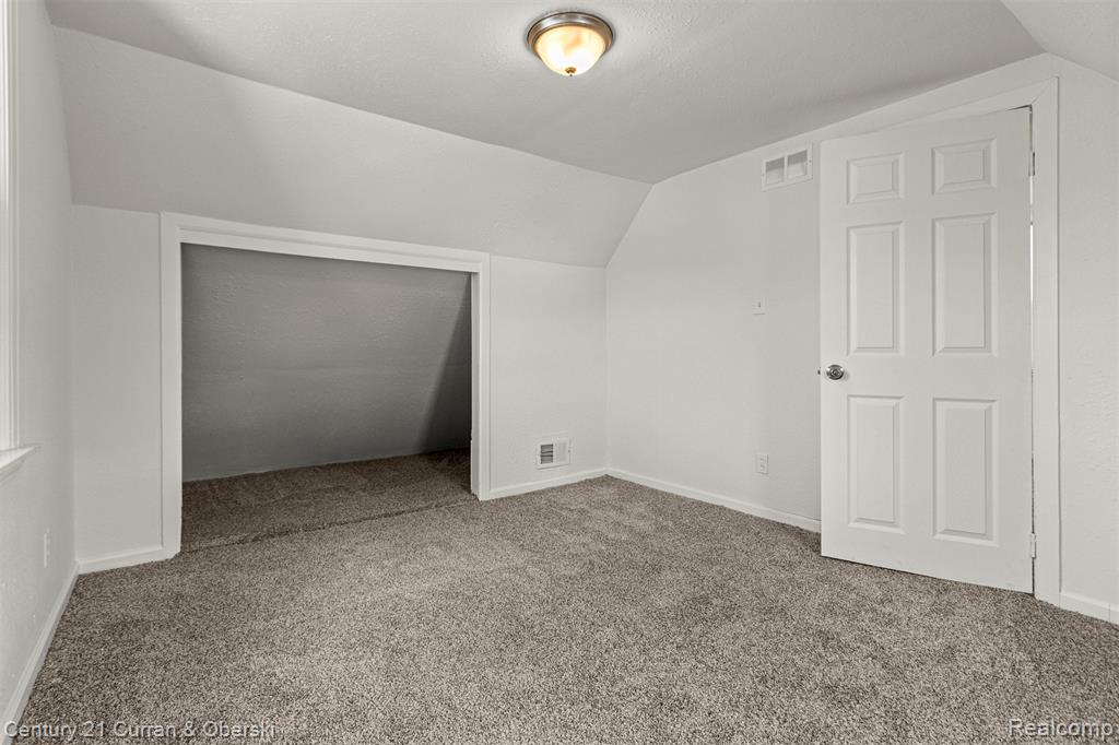 5514 Ashley Street, Detroit, MI 48236 — Photo 17
