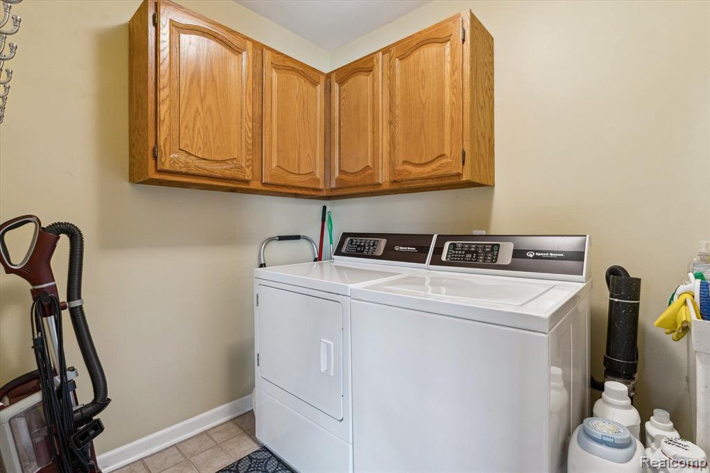 6640 CORRAL, West Bloomfield, MI 48324 — Photo 33