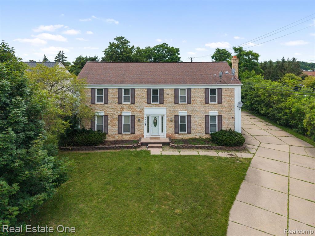 5510 Greenbriar Drive, West Bloomfield, MI — Photo 2