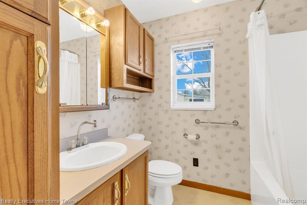 3211 Keewahdin #124, Fort Gratiot, MI 48059 — Photo 20