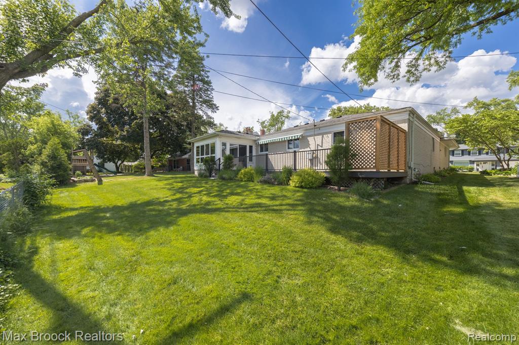 4025 Auburn Drive, Royal Oak, MI 48073 — Photo 31