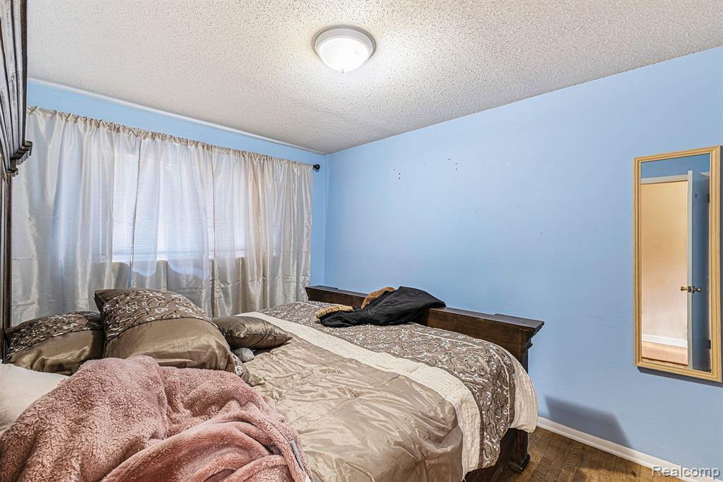 910 Dell Avenue, Flint, MI 48507 — Photo 10