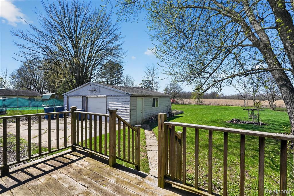 1392 Winfield Drive, Swartz Creek, MI 48473 — Photo 33