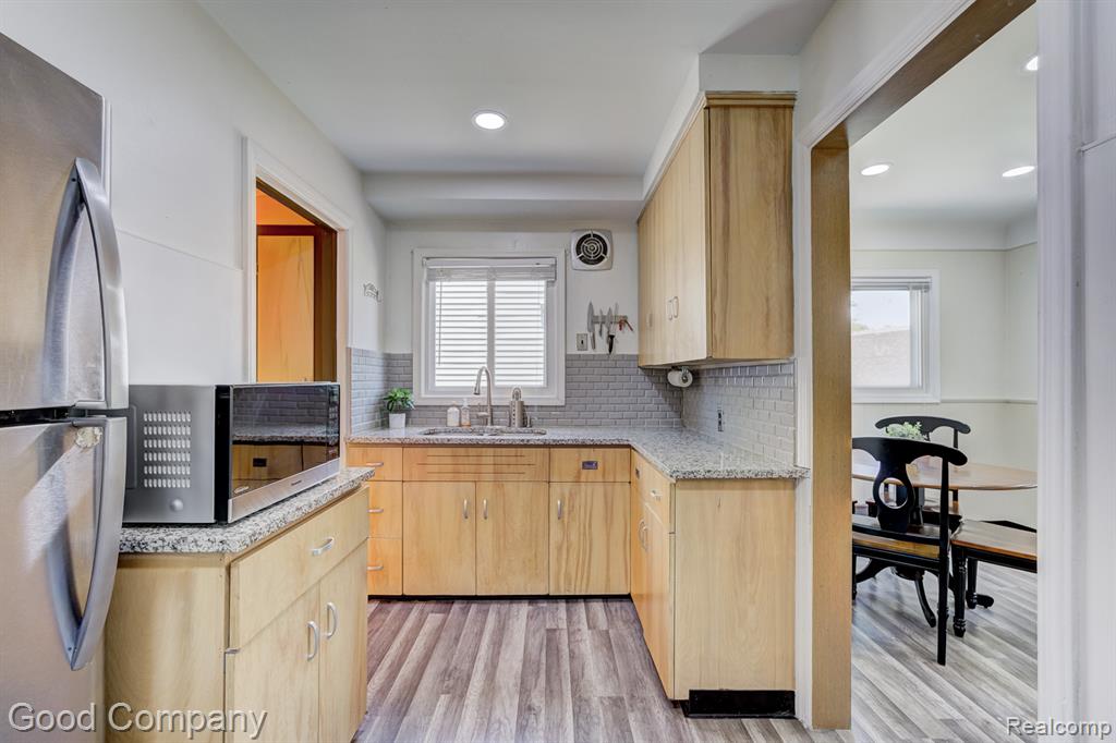 524 S Stephenson Highway, Royal Oak, MI 48067 — Photo 9