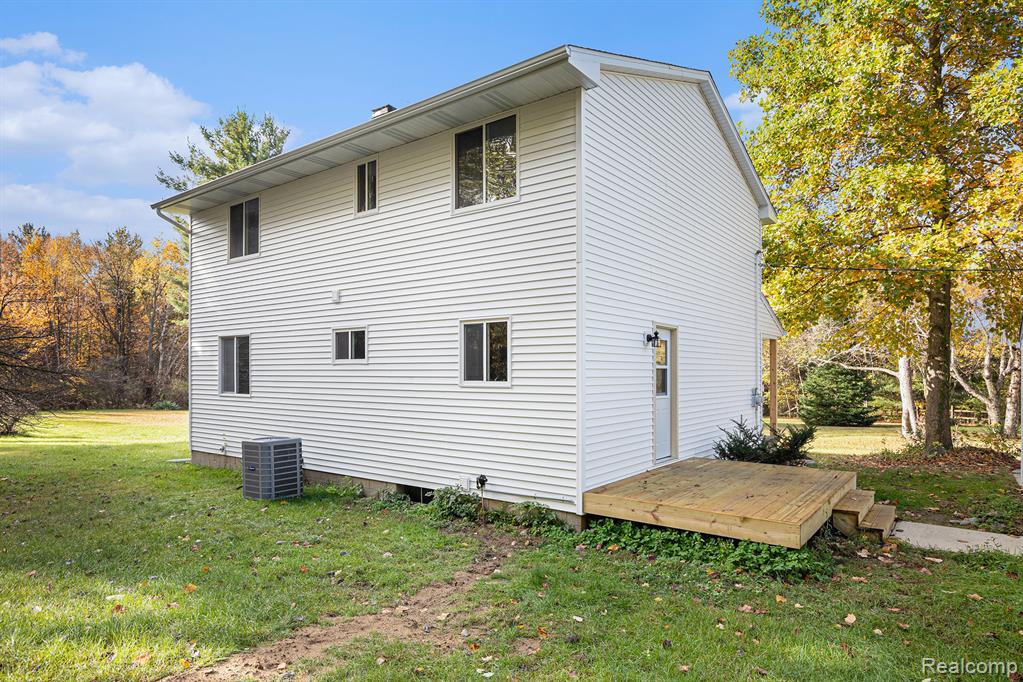 6280 Kim Court, Otter Lake, MI 48464 — Photo 23