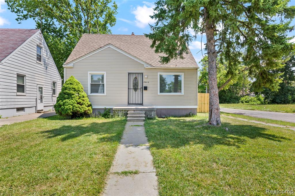 8600 Heyden Street, Detroit, MI 48228 — front exterior