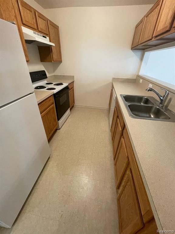 3344 SKYLINE Drive, Melvindale, MI — Photo 6