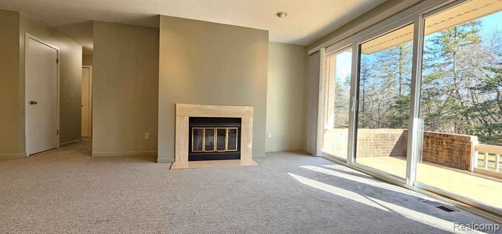 6682 MAPLE LAKES Drive, West Bloomfield, MI — Photo 7