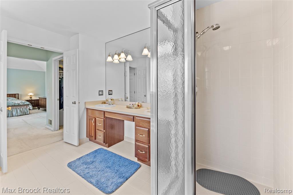 41450 Mission Lane, Novi, MI — Photo 24