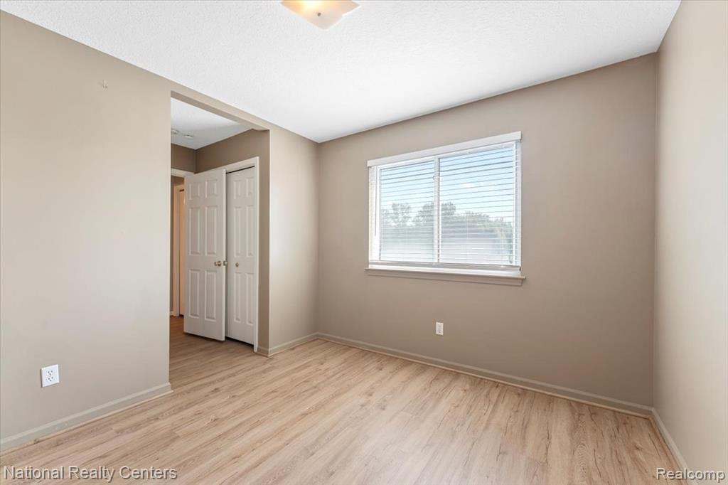 5235 Barbara Avenue, Trenton, MI 48183 — Photo 21