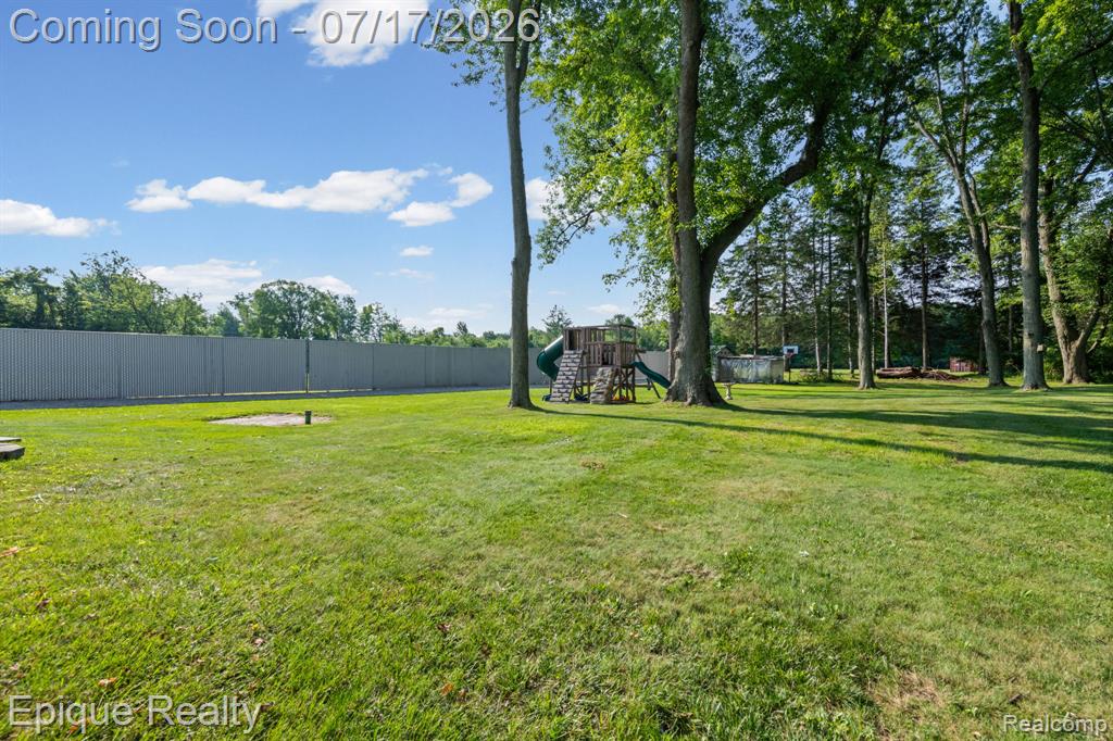 5155 Gratiot Avenue, St. Clair, MI 48079 — Photo 32