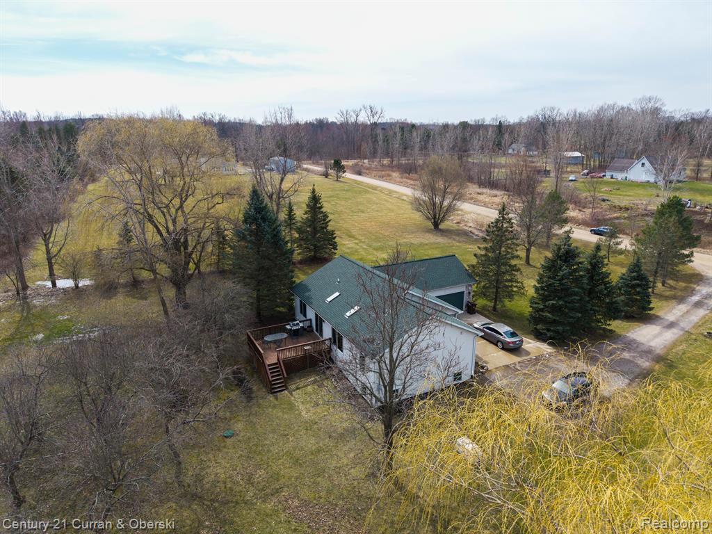 4220 HAPPY HOLLOW Lane, Howell, MI 48855 — Photo 35