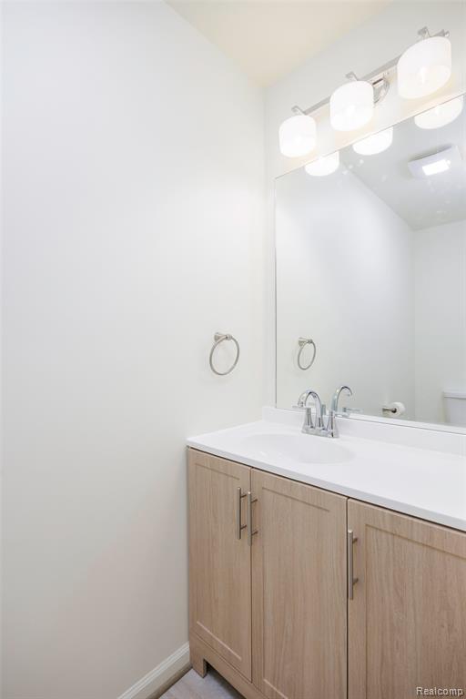 20505 Ridgemont Road, Harper Woods, MI 48225 — Photo 16