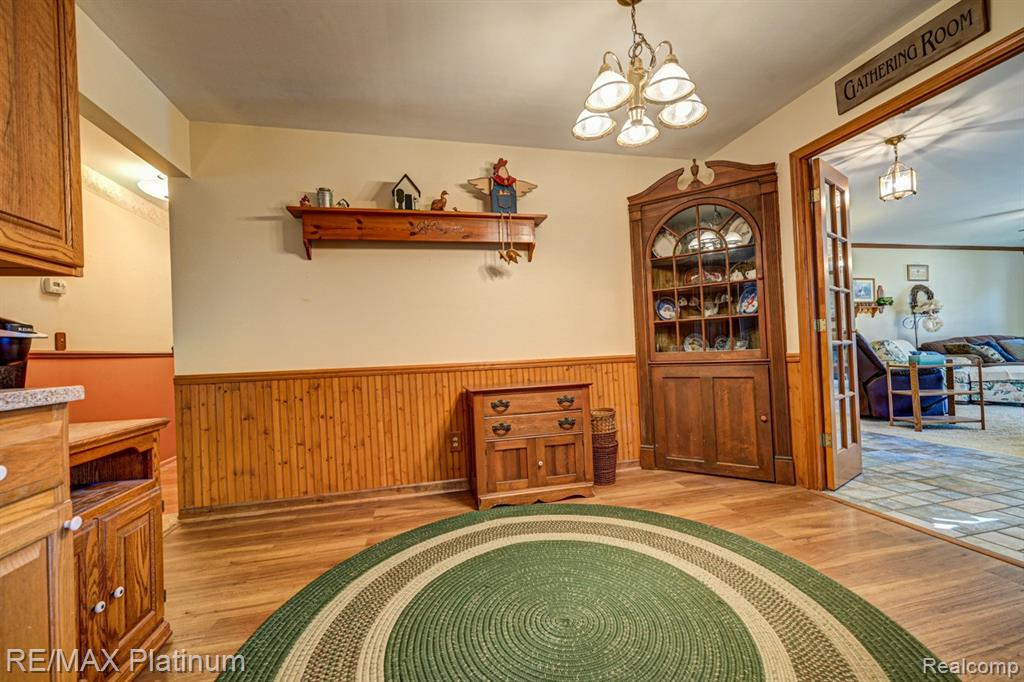 7062 South Fork Drive, Swartz Creek, MI 48473 — Photo 9