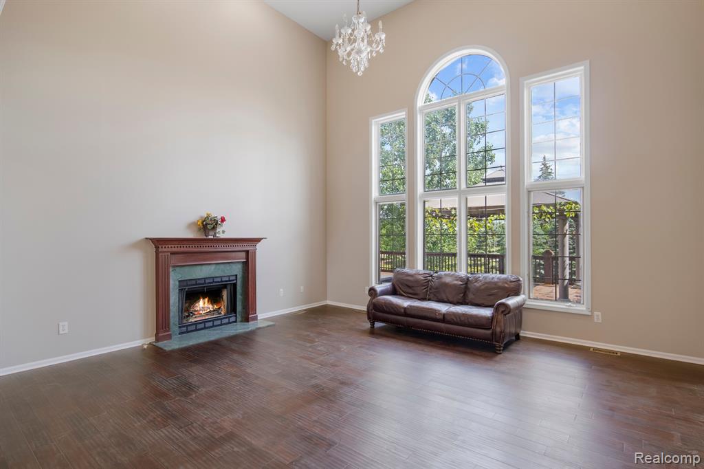 8950 WOODLORE SOUTH Drive, Plymouth, MI 48170 — Photo 9