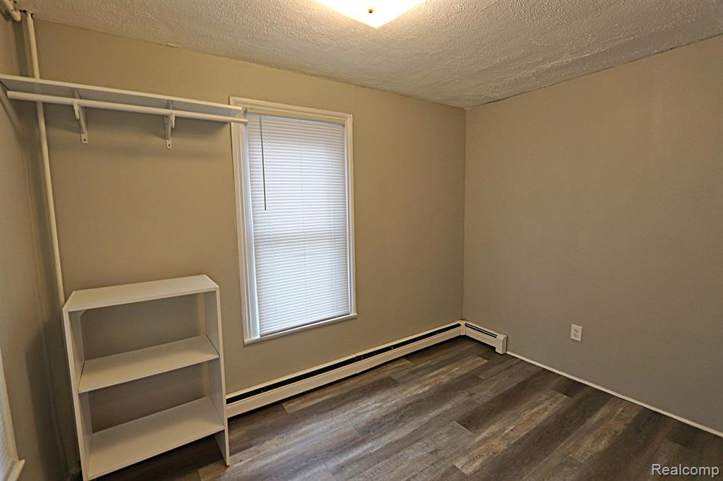 226 N SUMMIT Street, Ypsilanti, MI 48197 — Photo 10