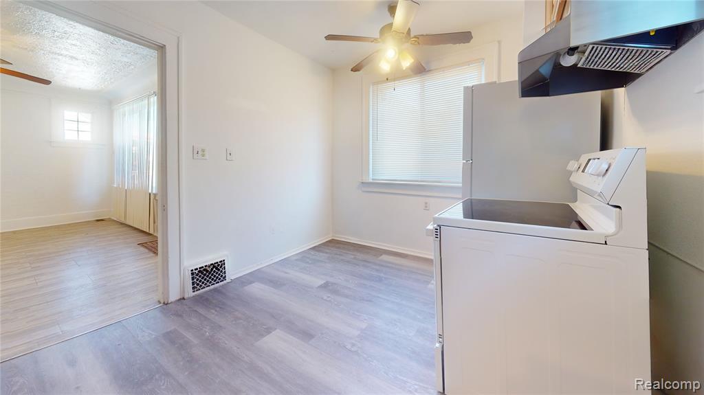 489 Central Avenue, Pontiac, MI 48341 — Photo 8