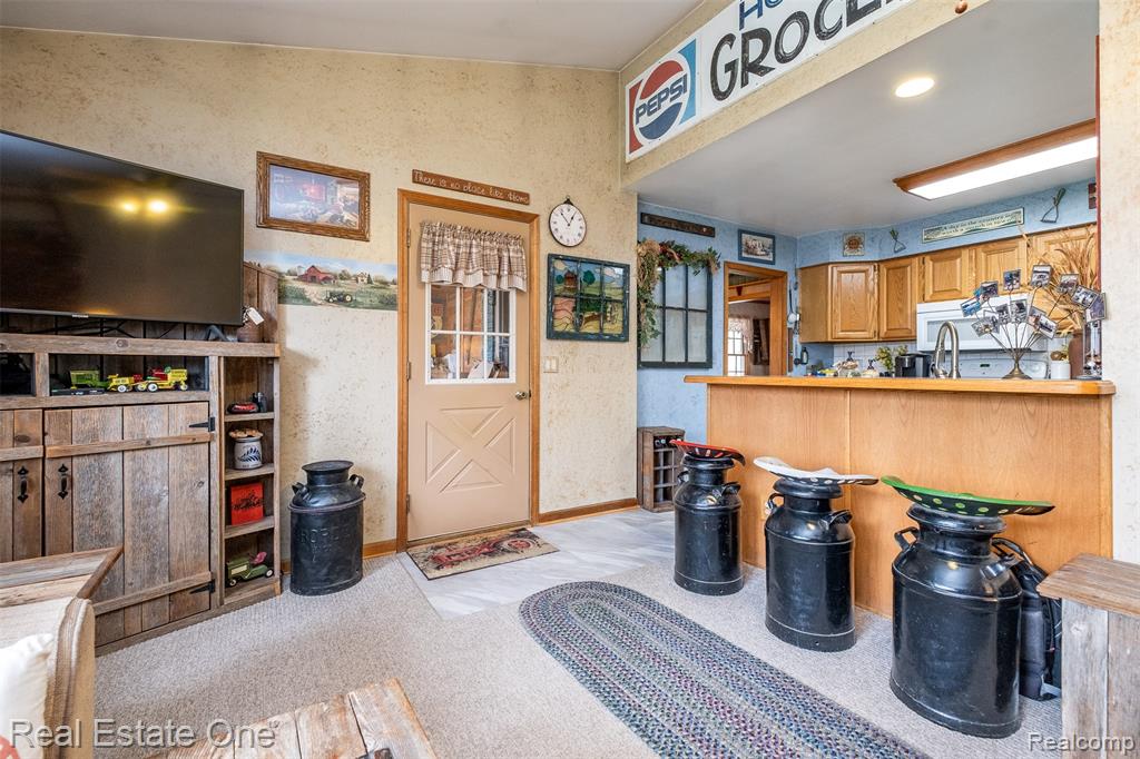 11030 Marshall Road, South Lyon, MI 48178 — Photo 23