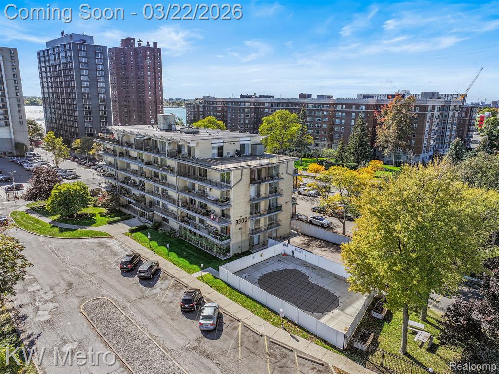 8300 Jefferson E, Detroit, MI 48214 — Photo 15