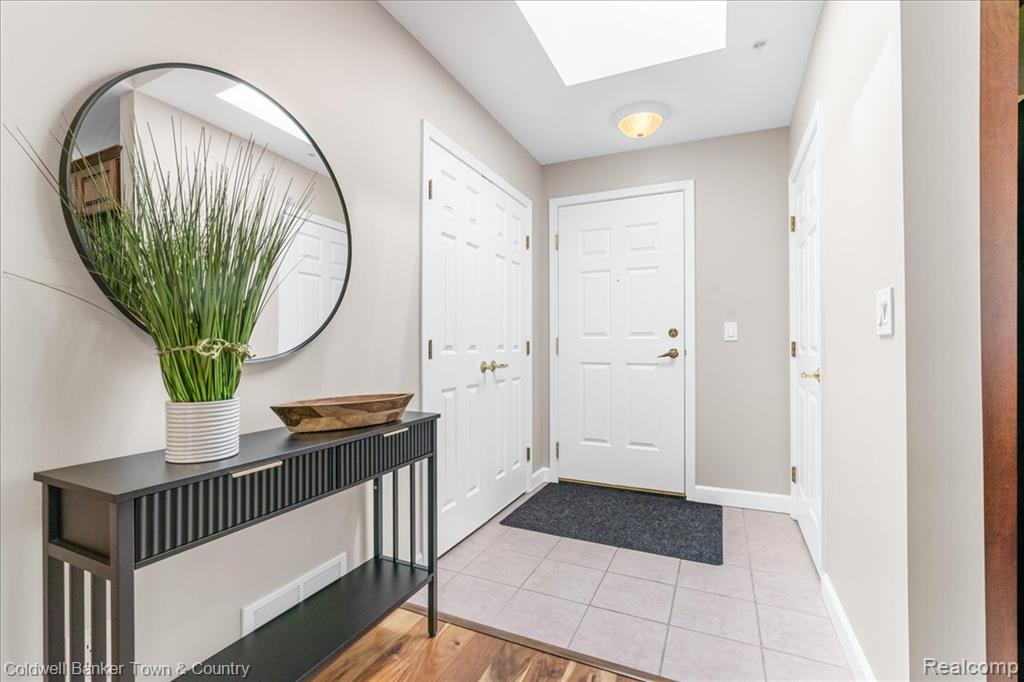 220 Mac Avenue, 411, East Lansing, MI 48823 — Photo 3