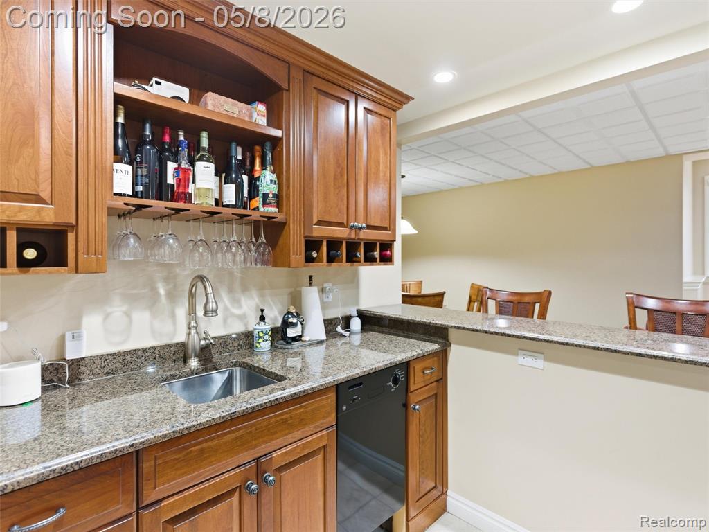 3881 Trout Creek Lane, Oakland, MI — Photo 42