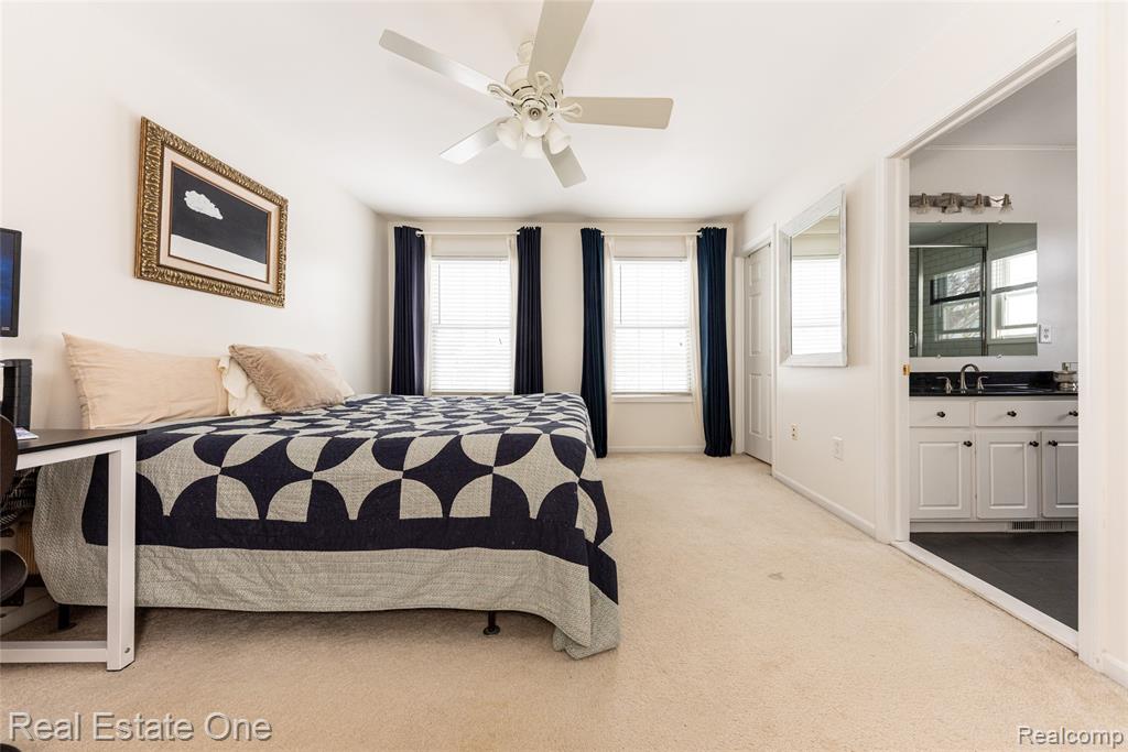 9410 Maple Run Court, Pinckney, MI 48169 — Photo 25
