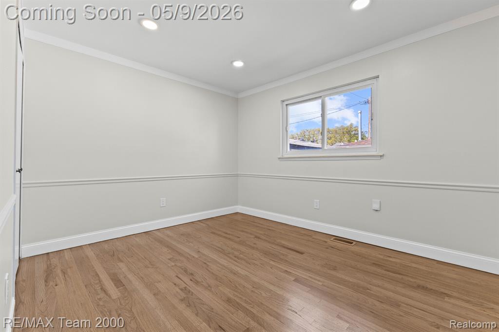 6557 Huntleigh Street, Garden City, MI — Photo 22