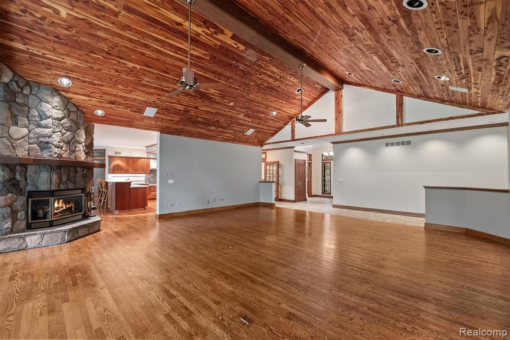 9736 Cross Creek Drive, South Lyon, MI 48178 — Photo 6