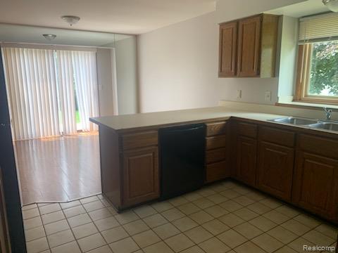 90 GRANADA Drive, White Lake, MI — Photo 3