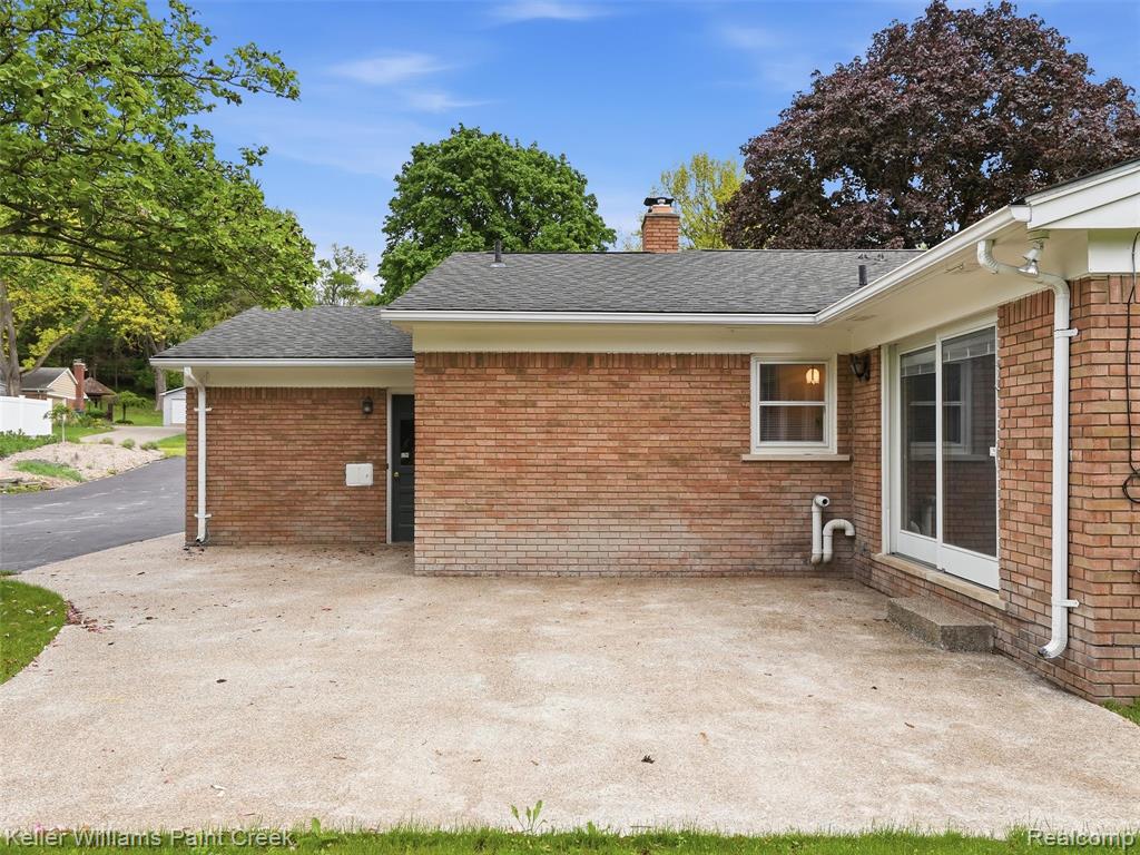 436 Broadleaf Drive, Rochester, MI 48306 — Photo 7