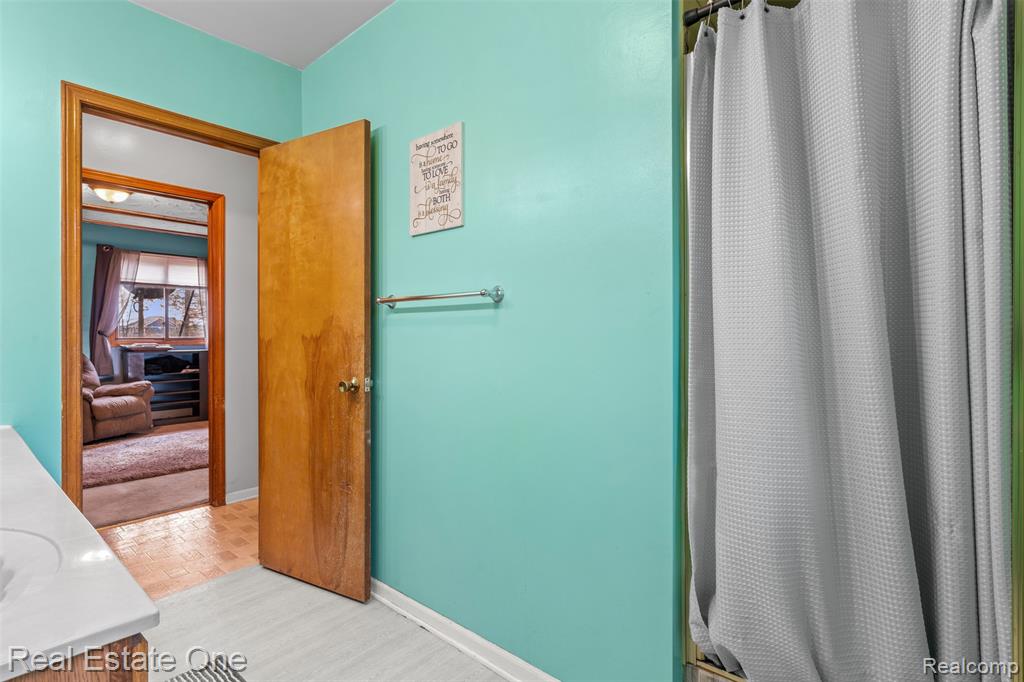 5122 Elizabeth Lane, Almont, MI 48003 — Photo 30